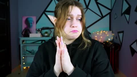 fiora online show from 28, 12, 2024