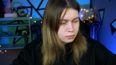 fiora online show from 3, 1, 2025