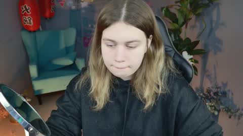 fiora online show from 15, 2, 2025