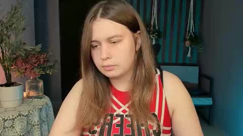 fiora online show from 30, 9, 2025