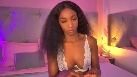 Fiorela Lenin  online show from 29, 10, 2025