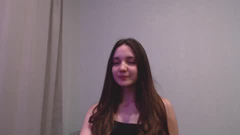 fireflies_fly_ online show from 10, 3, 2025