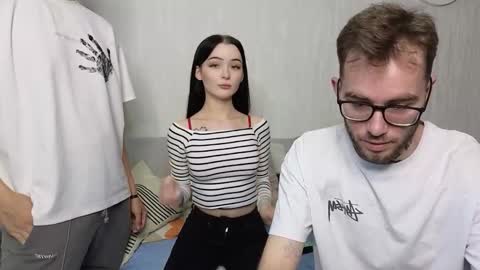 Snapshot of first_day_ chatting on 16, 9, 2025 ALICESTEVEVECTOR pvt open online show from 16, 9, 2025