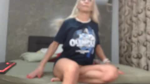 Snapshot of fitbarbiedoll chatting on 12, 2, 2025 FitBarbieDoll online show from 12, 2, 2025