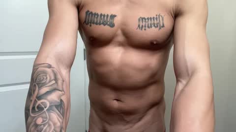 Snapshot of fithornyandtatted chatting on 16, 12, 2024 fithornyandtatted online show from 16, 12, 2024