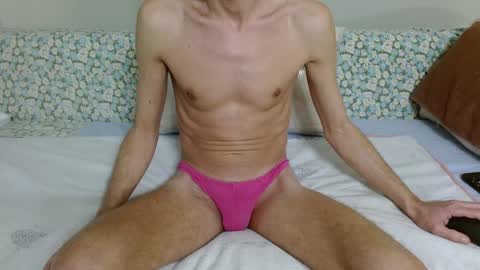 Snapshot of fithotguy90 chatting on 22, 1, 2025 Luis online show from 22, 1, 2025