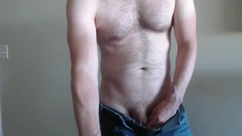 Snapshot of fithubby80 chatting on 6, 11, 2025 fithubby80 online show from 6, 11, 2025