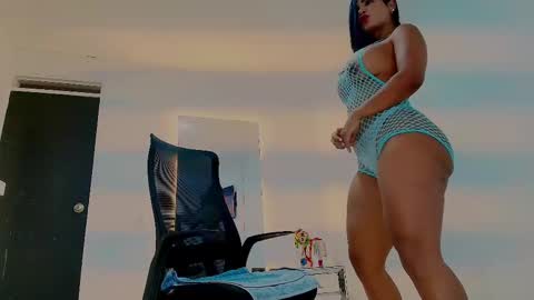 Snapshot of fitnessmommyy chatting on 30, 9, 2025 fitnessmommyy online show from 30, 9, 2025