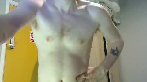 Snapshot of fitzrich2 chatting on 13, 11, 2025 Dickrick online show from 13, 11, 2025