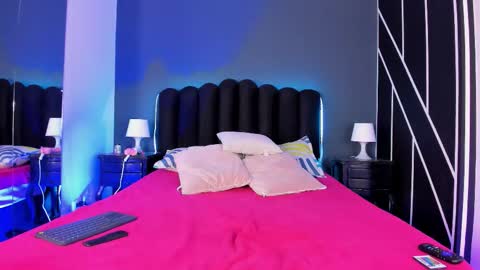 Flakiss online show from 12, 2, 2026