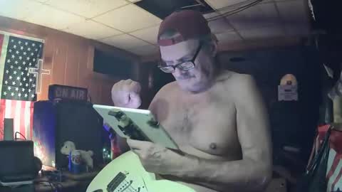 flamingfartguy online show from 31, 12, 2024