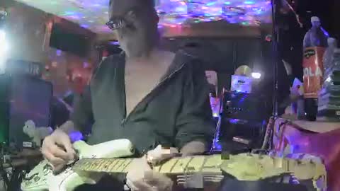 flamingfartguy online show from 13, 9, 2025