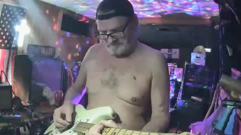 flamingfartguy online show from 26, 9, 2025