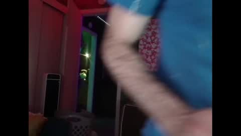 Flannel Dong online show from 5, 10, 2025