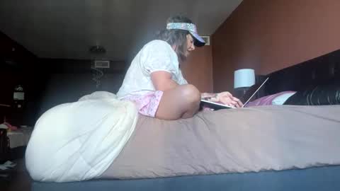 Snapshot of flirtygirlyy chatting on 4, 3, 2026 Ive Retired From Camming online show from 4, 3, 2026