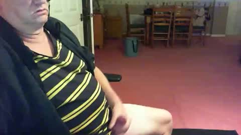 Snapshot of flooty999 chatting on 2, 11, 2025 flooty999 online show from 2, 11, 2025