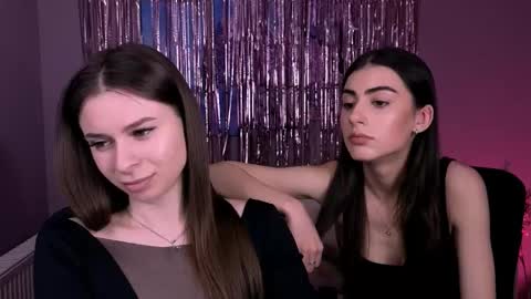 Snapshot of flora_ri chatting on 25, 2, 2026 just ask me online show from 25, 2, 2026