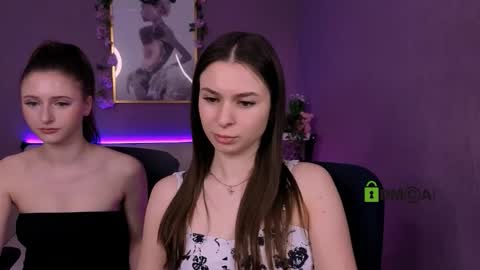 Snapshot of flora_ri chatting on 27, 2, 2026 just ask me online show from 27, 2, 2026