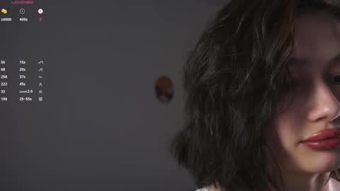 Snapshot of floralmuse chatting on 17, 12, 2025 Viola online show from 17, 12, 2025