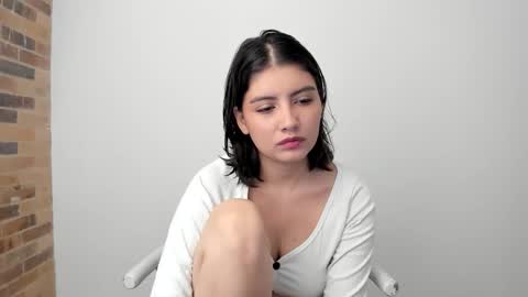 Snapshot of flordejamaica chatting on 4, 11, 2025 Tell me My Love online show from 4, 11, 2025