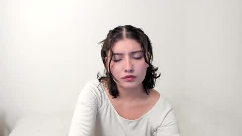 Snapshot of flordejamaica chatting on 8, 11, 2025 Tell me My Love online show from 8, 11, 2025