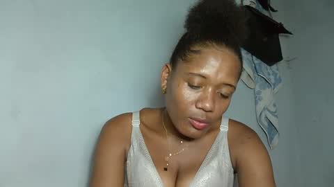 Snapshot of florencia011 chatting on 22, 1, 2025 florencia011 online show from 22, 1, 2025