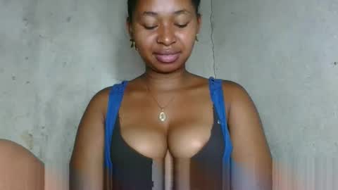 florencia011 online show from 30, 10, 2025