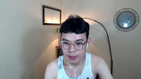 Snapshot of floriankeirxx_ chatting on 14, 10, 2025 floriankeirxx_ online show from 14, 10, 2025