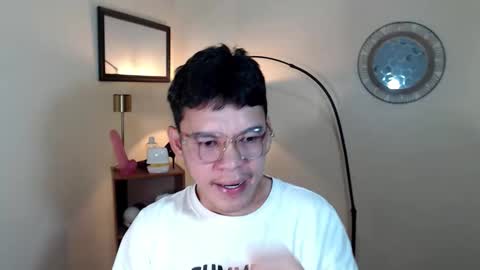 Snapshot of floriankeirxx_ chatting on 16, 10, 2025 floriankeirxx_ online show from 16, 10, 2025