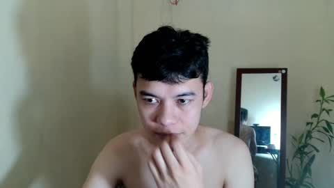 Snapshot of floriankeirxx_ chatting on 23, 10, 2025 floriankeirxx_ online show from 23, 10, 2025