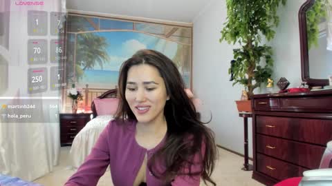 Nicole online show from 12, 2, 2025