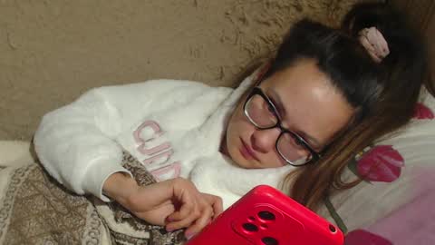 Snapshot of flowercandydoll chatting on 14, 12, 2024 say meow and send tip  online show from 14, 12, 2024