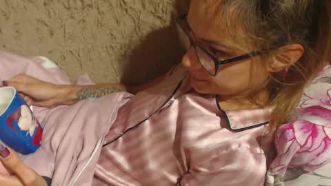 Snapshot of flowercandydoll chatting on 9, 9, 2025 say meow and send tip  online show from 9, 9, 2025