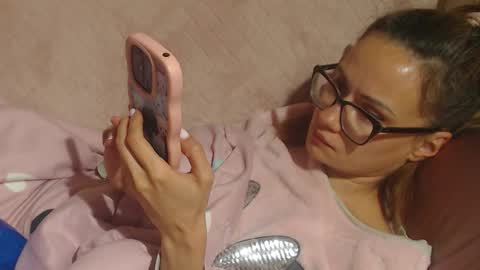 Snapshot of flowercandydoll chatting on 14, 10, 2025 say meow and send tip  online show from 14, 10, 2025