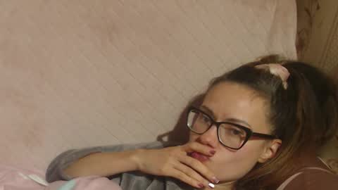 Snapshot of flowercandydoll chatting on 23, 11, 2025 say meow and send tip online show from 23, 11, 2025