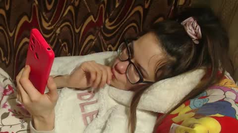 Snapshot of flowercandydoll13 chatting on 2, 3, 2025 say meow and send tip  online show from 2, 3, 2025