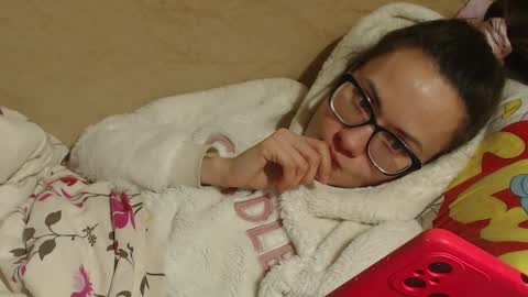 Snapshot of flowercandydoll13 chatting on 6, 3, 2025 say meow and send tip  online show from 6, 3, 2025