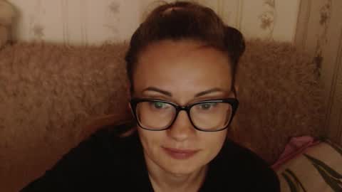 Snapshot of flowercandydoll13 chatting on 20, 9, 2025 say meow and send tip  online show from 20, 9, 2025