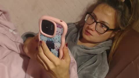 Snapshot of flowercandydoll13 chatting on 26, 9, 2025 say meow and send tip  online show from 26, 9, 2025