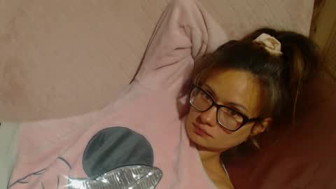 Snapshot of flowercandydoll13 chatting on 4, 10, 2025 say meow and send tip  online show from 4, 10, 2025