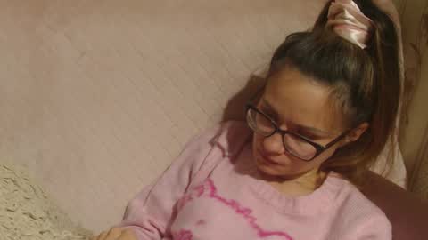 Snapshot of flowercandydoll13 chatting on 20, 10, 2025 say meow and send tip  online show from 20, 10, 2025