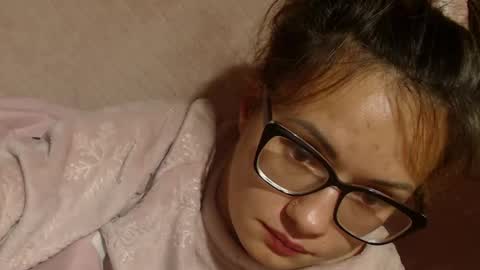 Snapshot of flowercandydoll13 chatting on 23, 10, 2025 say meow and send tip  online show from 23, 10, 2025