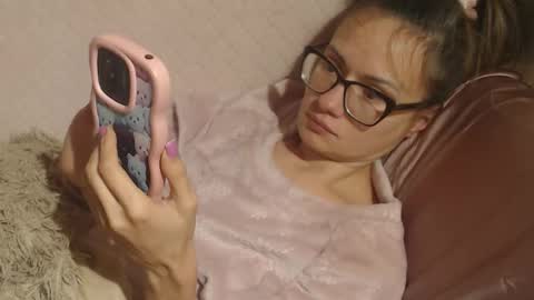 Snapshot of flowercandydoll13 chatting on 27, 10, 2025 say meow and send tip  online show from 27, 10, 2025