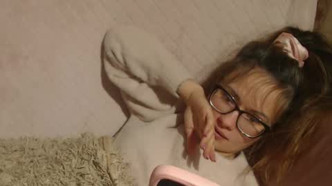 Snapshot of flowercandydoll13 chatting on 28, 10, 2025 say meow and send tip  online show from 28, 10, 2025