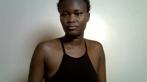 Snapshot of flowerdiva002 chatting on 29, 10, 2025 flowerdiva002 online show from 29, 10, 2025