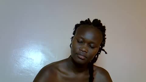 Snapshot of flowerdiva002 chatting on 26, 11, 2025 flowerdiva002 online show from 26, 11, 2025