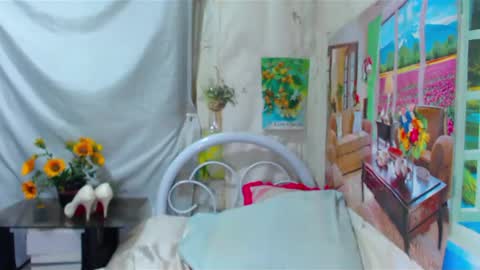 Snapshot of flowerfresh chatting on 13, 10, 2025 Lexii online show from 13, 10, 2025