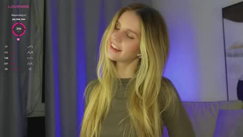 Adeline online show from 27, 10, 2025