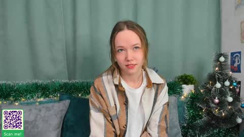 Polly online show from 1, 1, 2025