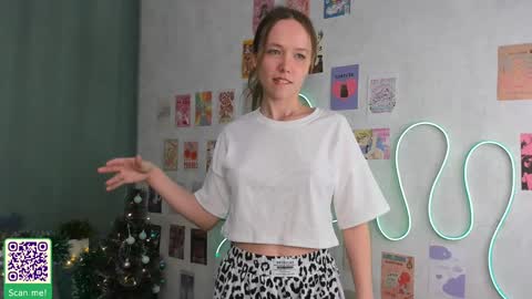 Polly online show from 2, 1, 2025